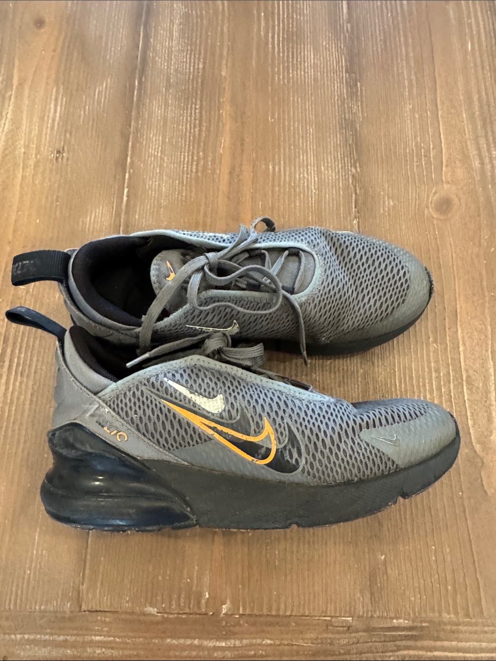 Boys Nike Air Max 270 Size 3